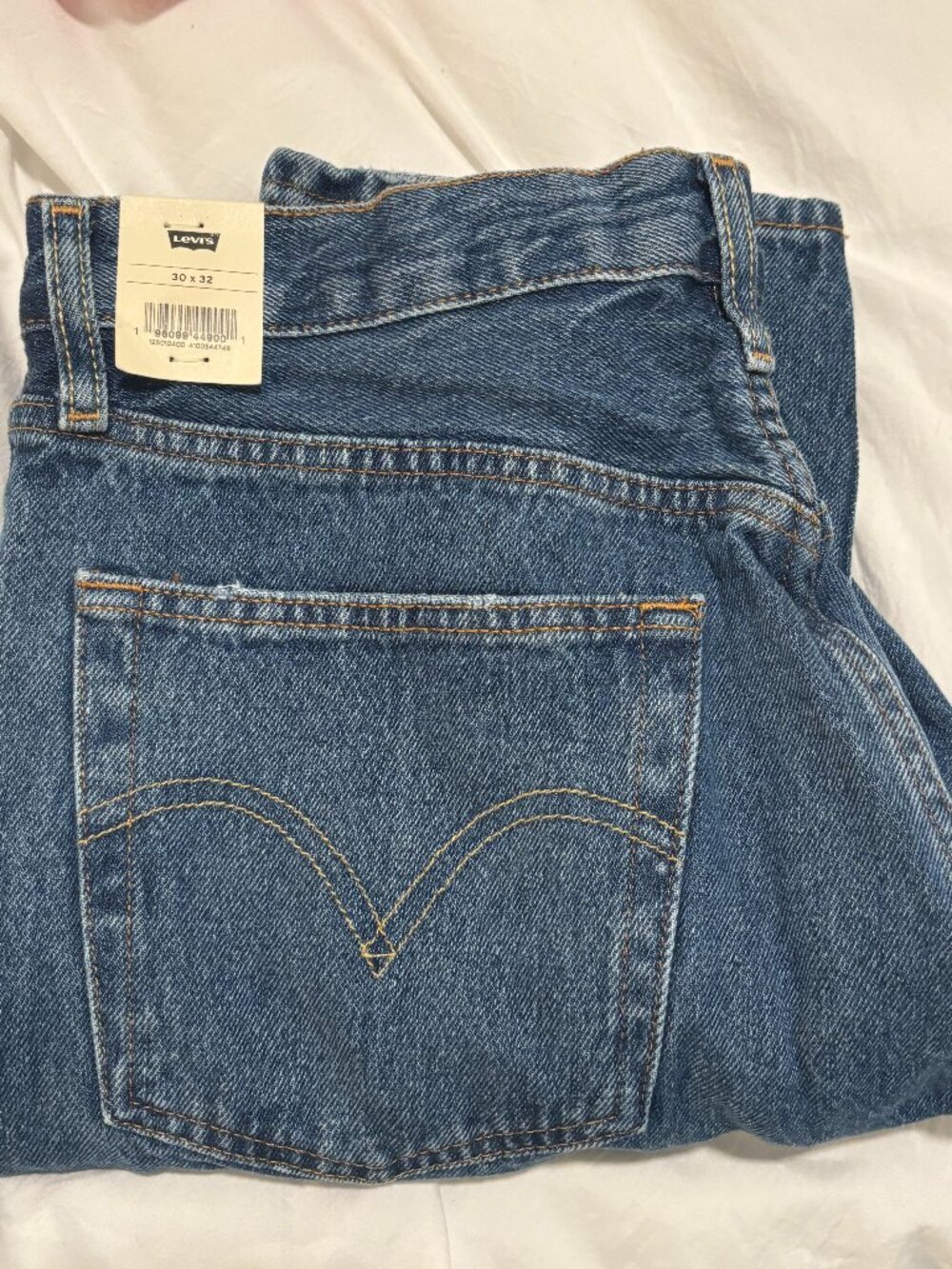 Levi's 501 Jean; 30W x 32L - Picture 2 of 5